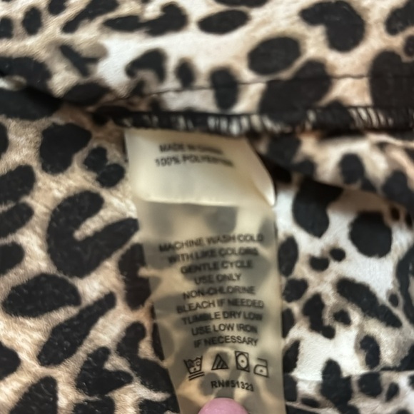 Vince Camuto leopard print tank - Picture 5 of 5
